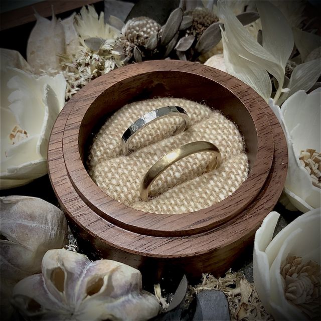 【鎌倉彫金工房の口コミ】 お互い好きな素材、好きなデザインで作れるので楽しめる。
相手のを作るで…