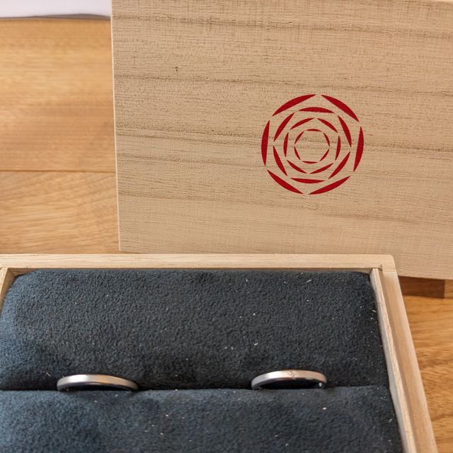 【出雲結(いずもゆい)の口コミ】 購入した雲結は、うねりのあるデザインが特徴で、メンズのデザインと、レ…