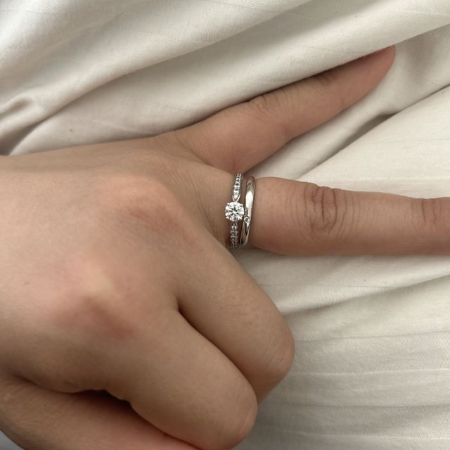 【BONDS(ボンズ)の口コミ】 旦那さんの仕事上、丈夫かつ傷ついても心が傷つかないぐらいの予算で探し…