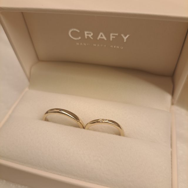 【CRAFY(クラフィ)の口コミ】 夫はストレート、私はウェーブで色は豊富だったので結構ギリギリまで悩み…