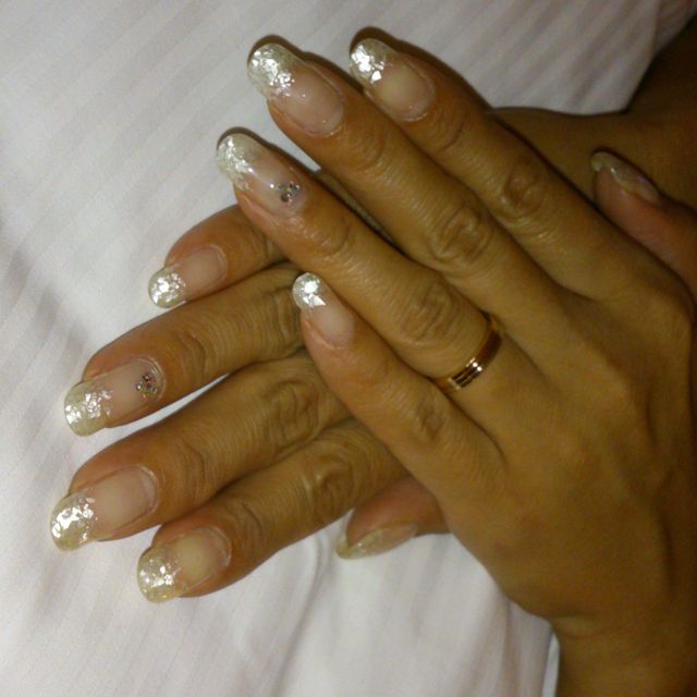 【カルティエ(Cartier)の口コミ】 お互いにゴールドとプラチナで譲れなく、ならば三色入ったリングに決定。
…