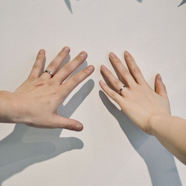 【icci代官山の口コミ】 シンプルかつプラチナのしっかりした重みが素敵だと思います。
自分でデザ…