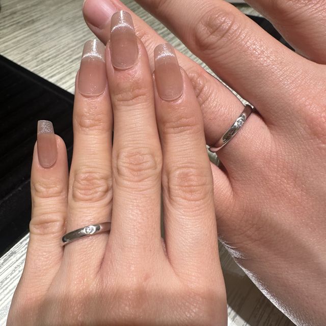 【TRECENTI(トレセンテ)の口コミ】 シンプルな1つダイヤか3つダイヤくらいのデザインで探していた為、こちら…