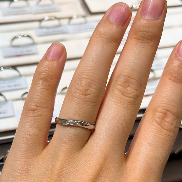 【アイプリモ(I-PRIMO)の口コミ】 華やかすぎず、シンプルで、着け心地のいいものを選びたいです。歳を重ね…