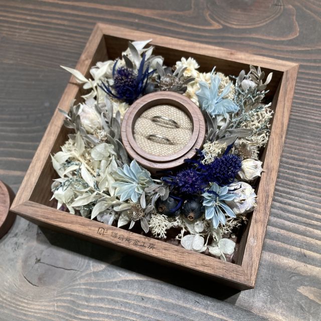 【鎌倉彫金工房の口コミ】 自分たちで指輪の素材、太さ、加工方法などを選ぶことができ、一本の金属…