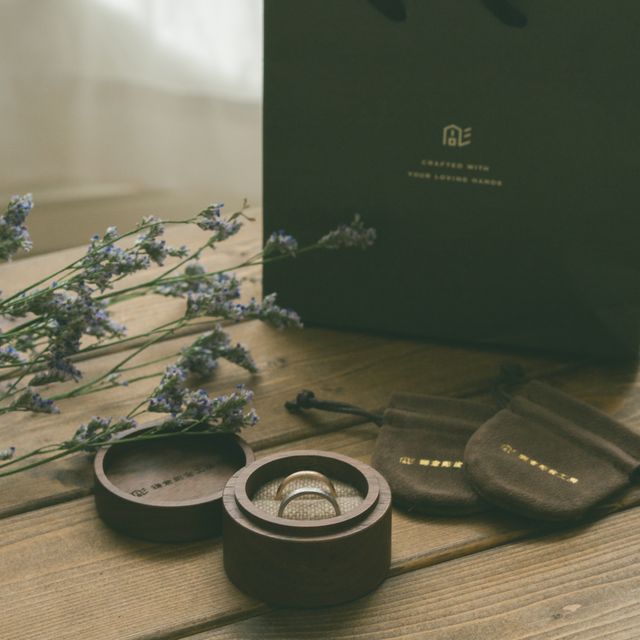 【鎌倉彫金工房の口コミ】 今回お互いマット仕上げにしました！
私はピンクゴールドで彼はホワイトゴ…