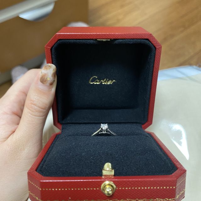 【カルティエ(Cartier)の口コミ】 シンプルで飽きのこないデザインです。
あまりアクセサリー等の良さが分か…