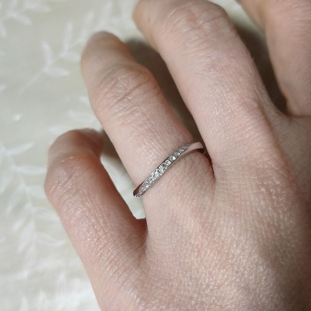 【EITO(エイト)の口コミ】 シンプルで洗練された指輪を探していたら、こちらのブランドに辿り着きま…