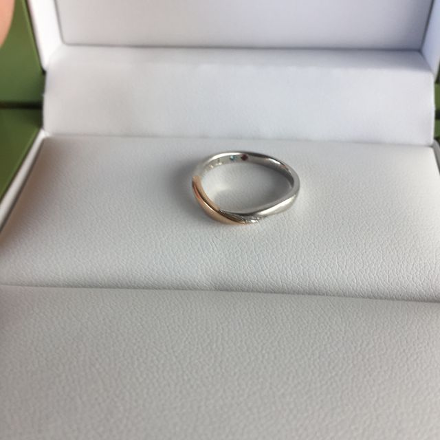 【LAPAGE(ラパージュ)の口コミ】 1番の決め手は、デザインでした。
色々と調べてこのようなデザインがよい…