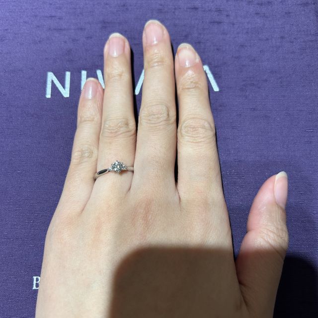 【俄(にわか)の口コミ】 シンプルでメレダイヤのついたストレートの指輪を探していたので、ピッタ…