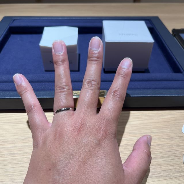 【NIESSING(ニーシング)の口コミ】 シンプルな見た目でつけ心地が良く、常に付けていても違和感無くおすすめ…