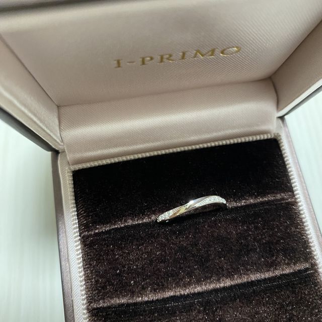 【アイプリモ(I-PRIMO)の口コミ】 ダイヤモンドが2列になってるのが可愛い
少し指輪が回ってしまってもダイ…