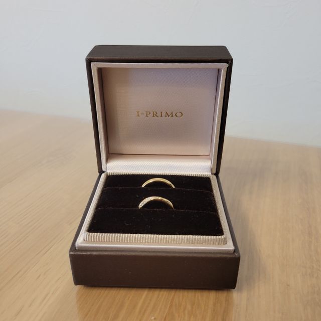 【アイプリモ(I-PRIMO)の口コミ】 デザインが良く、ダイヤモンドがどの角度から見てもきれいに輝いていて素…