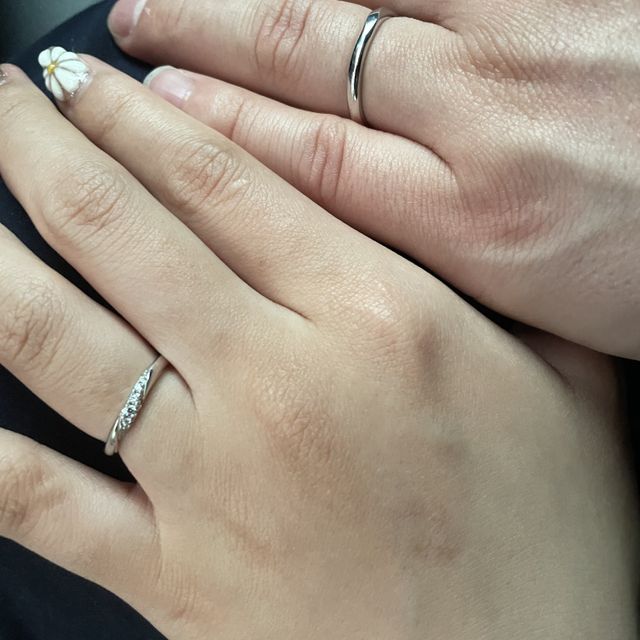 【銀座ダイヤモンドシライシの口コミ】 ダイヤが付いているもの良かったのですが、日常生活で引っかかるのは嫌で…