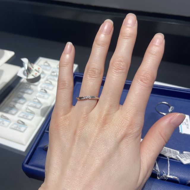 【銀座ダイヤモンドシライシの口コミ】 とにかくデザインが豊富です。他のブランドよりも圧倒的です。似たような…