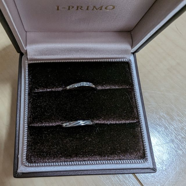 【アイプリモ(I-PRIMO)の口コミ】 シンプルですがダイヤの存在感もしっかりあり、可愛くて一目惚れしたデザ…