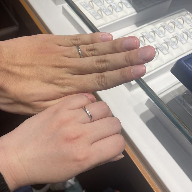 【銀座ダイヤモンドシライシの口コミ】 ペアリングではなく、それぞれが好きなデザインで選びましたが、とても満…