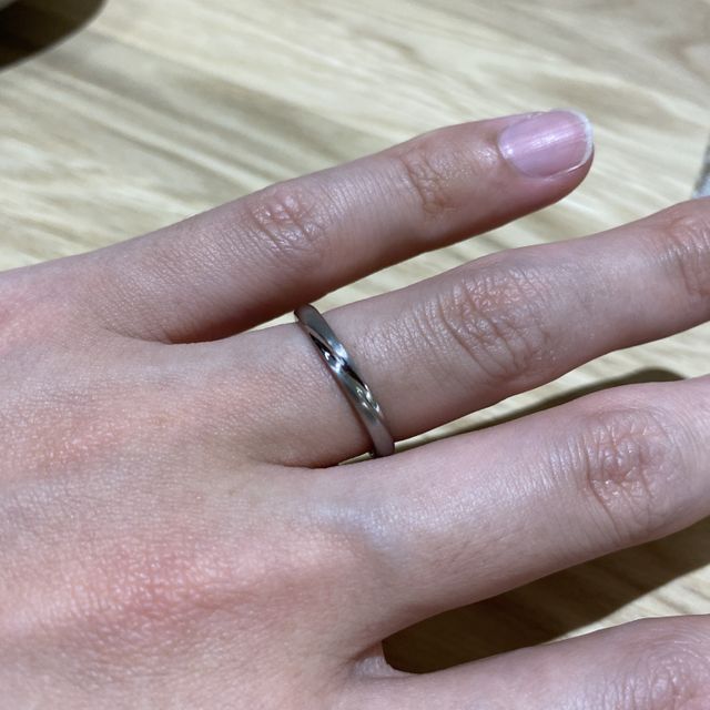 【出雲結(いずもゆい)の口コミ】 しめ縄のような日本ならではの雰囲気に惹かれて「風」という指輪に決めま…