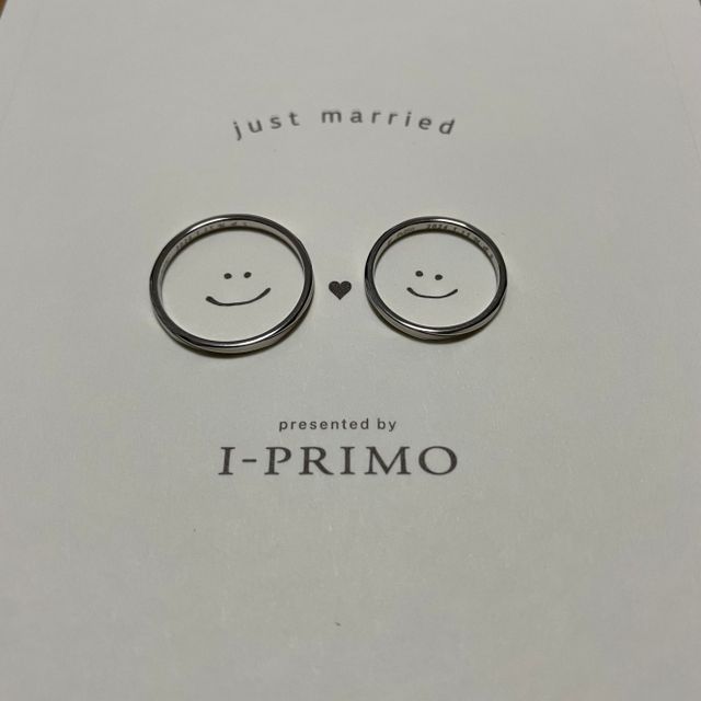【アイプリモ(I-PRIMO)の口コミ】 シンプルかつ、部分部分に輝きがある。
素材は軽くつけてる感じがなくて良…