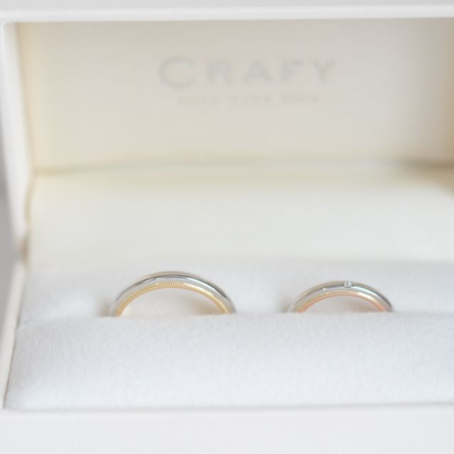 【CRAFY(クラフィ)の口コミ】 バイカラーでのデザインを探しており、自分たちで作ることにしました。ゴ…