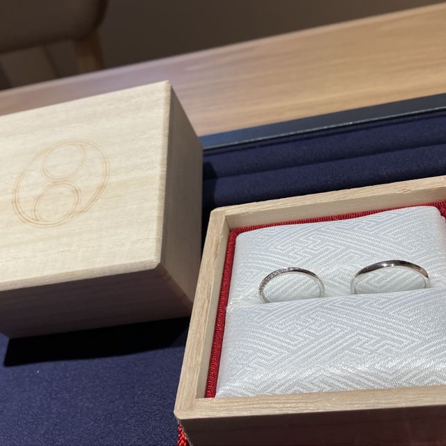 【TOMOE(トモエ)の口コミ】 結婚情報誌で見つけ、気になったため近くの取扱店に足を運びました。
店舗…