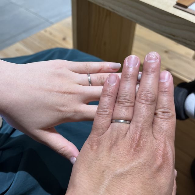 【出雲結(いずもゆい)の口コミ】 デザイン、品質、着け心地が素晴らしいと思った。レーザー刻印も想像以上…