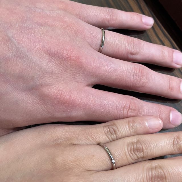 【Petit Marie(プチマリエ)の口コミ】 シンプルに見える指輪も、指輪の内側にはローズサファイアが入っていて、…