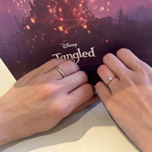 【Disney PRINCESS Rapunzel(ディズニープリンセスラプンツェル)の口コミ】 この指輪はキラキラしててとってもかわいいです。
色もピンクゴールドです…