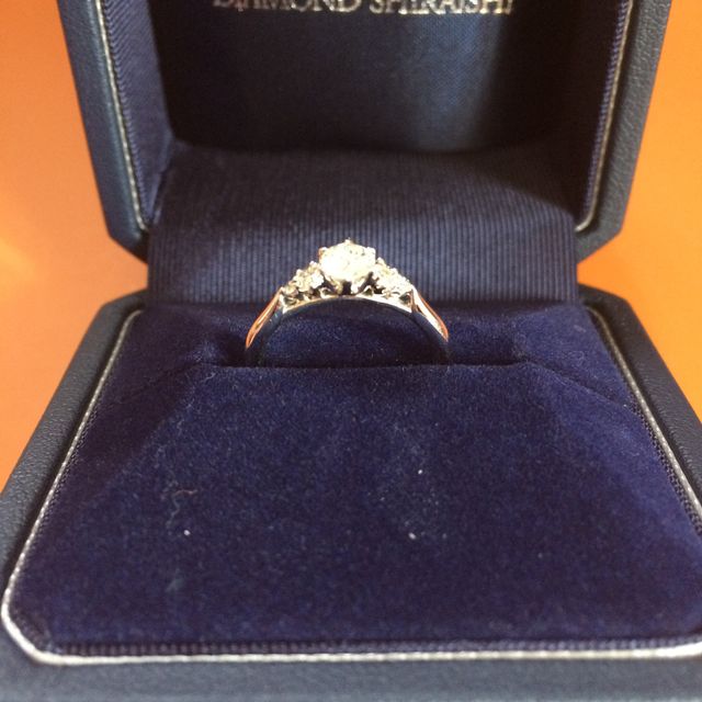 【銀座ダイヤモンドシライシの口コミ】 一生つけられる素敵な指輪だと思ったので。
思い描いていたイメージより豪…