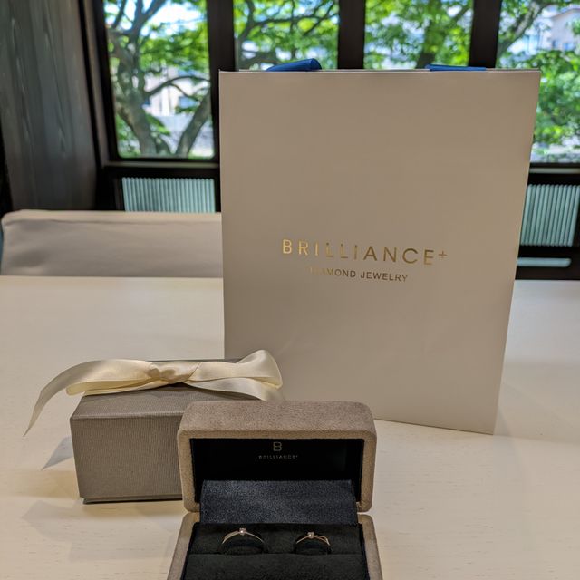 【BRILLIANCE+(ブリリアンスプラス)の口コミ】 シンプルでありながら存在感のある指輪を探していました。
店舗で実物を見…