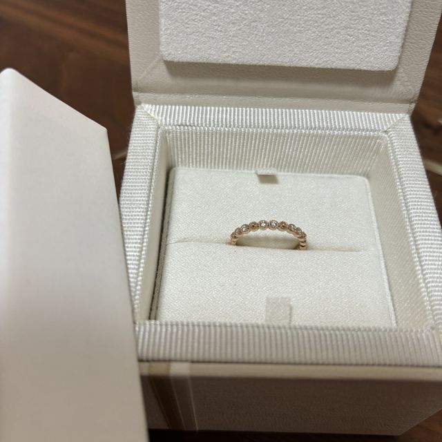 【JKPLANET(JKプラネット)の口コミ】 とても可愛い、ゴールド系の指輪。
重ね付けが可愛いものを、探していて
…