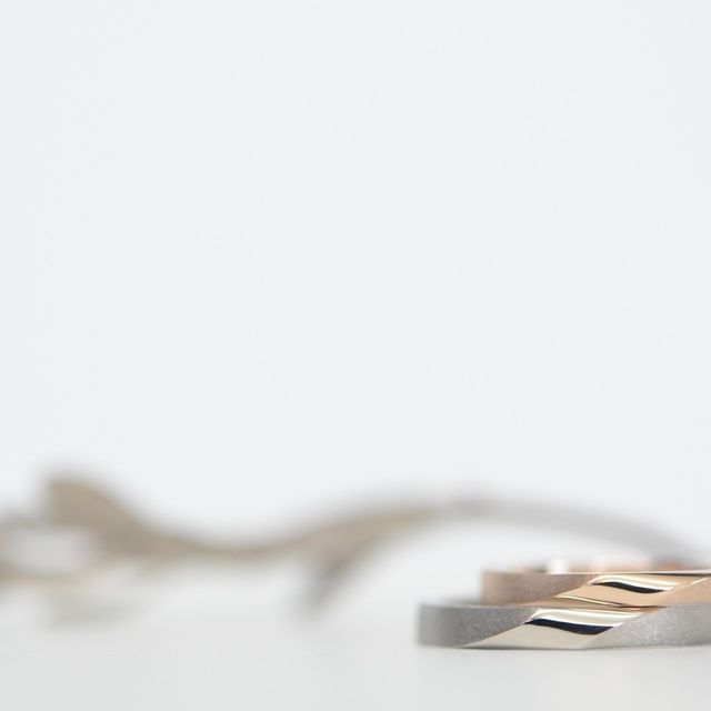 【CRAFY(クラフィ)の口コミ】 側面にダイヤモンドと、自分の誕生石を埋め込みました。！！埋め込む場所…