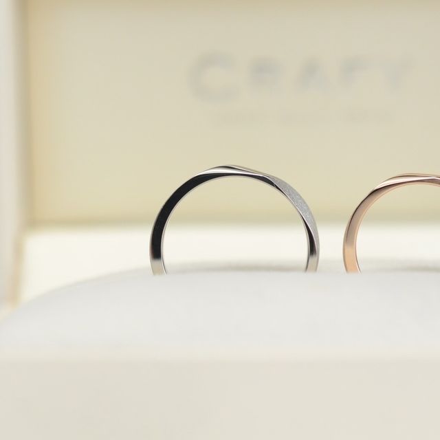 【CRAFY(クラフィ)の口コミ】 側面にダイヤモンドと、自分の誕生石を埋め込みました。！！埋め込む場所…