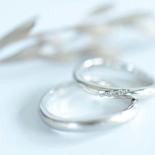 【CRAFY(クラフィ)の口コミ】 指輪の素材はプラチナ950にしました。ハンドメイドなので形も自分たちの好…