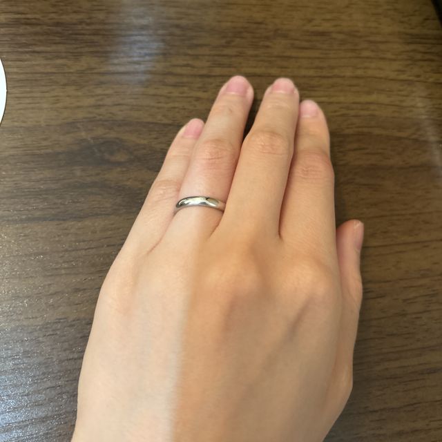 【鎌倉彫金工房の口コミ】 長く着けるものなので、素材は耐久性の高いプラチナを選びました。また、…