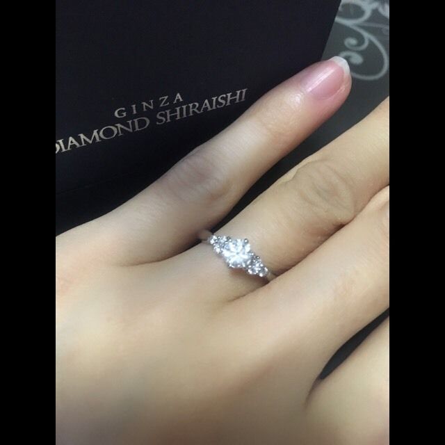 【銀座ダイヤモンドシライシの口コミ】 一目見て、デザインが気に入りました。購入を検討するにあたり有名ブラン…