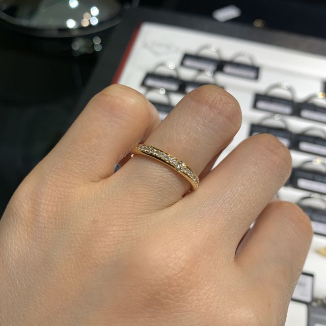 【ラザール ダイヤモンド(LAZARE DIAMOND)の口コミ】 指輪の決め手は2人がどちらも気に入って、長く着用できるデザインがいいな…