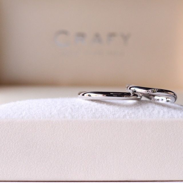 【CRAFY(クラフィ)の口コミ】 指輪のデザインも素材も、自分たちの好みのものを選ぶことができます。手…