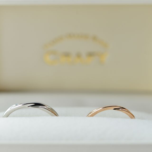 【CRAFY(クラフィ)の口コミ】 互いに相手の指輪を作成しました。指輪の内側にはお互いの誕生石、レーザ…