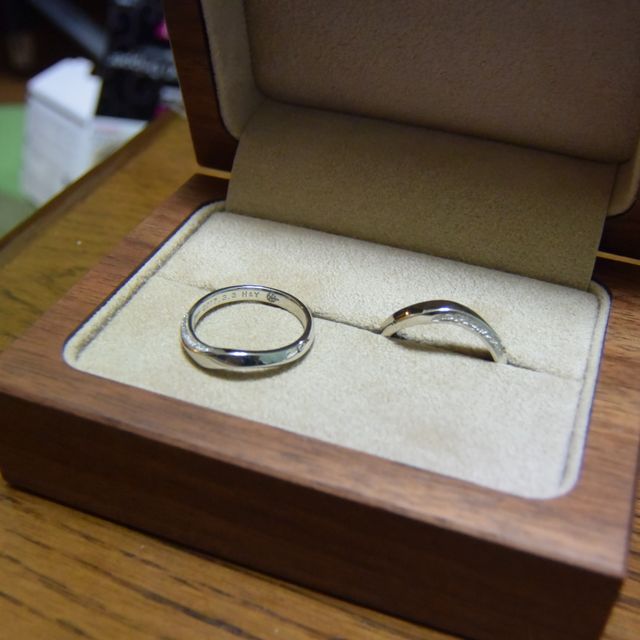 【入倉康ジュエリー工房の口コミ】 ○セミオーダーで価格的には適正だった。
○自分のリングは、担当者と担当の…