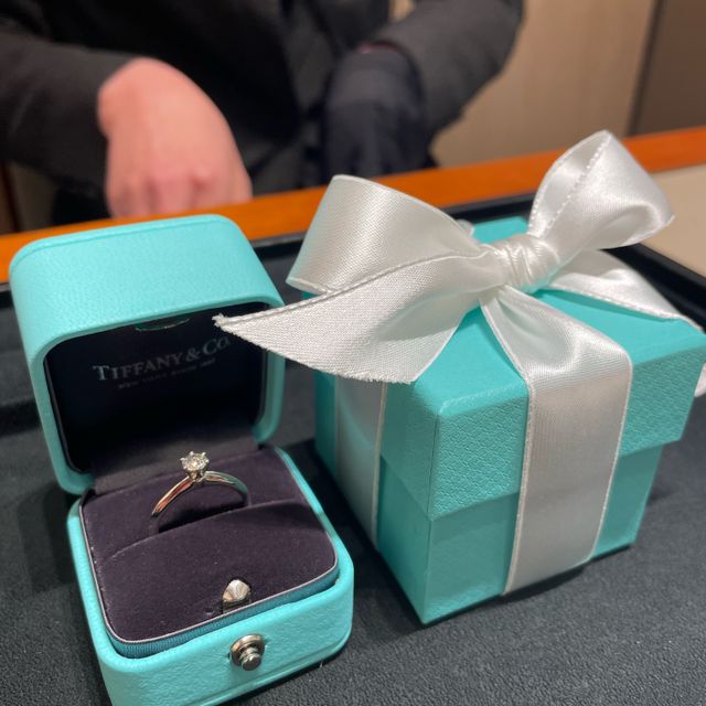 【ティファニー(Tiffany & Co.)の口コミ】 とにかく王道でかわいい！指輪のボックスもかわいいし、指輪もダイヤモン…