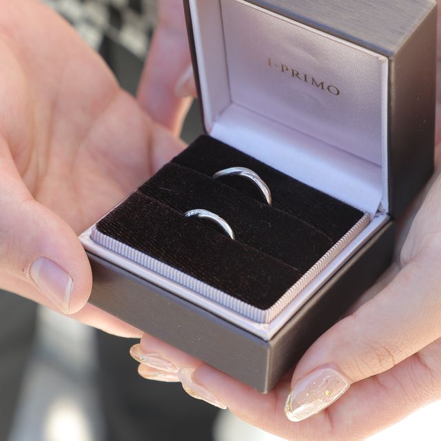 【アイプリモ(I-PRIMO)の口コミ】 流れるようなフォルムなので、手の形が綺麗に見え、指馴染みもいいです。…