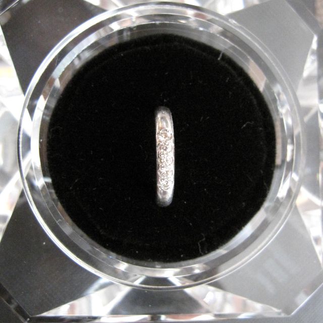 【ラザール ダイヤモンド(LAZARE DIAMOND)の口コミ】 ラザールダイヤモンドはダイヤのカットがとても美しく、ダイヤ自体に透明…