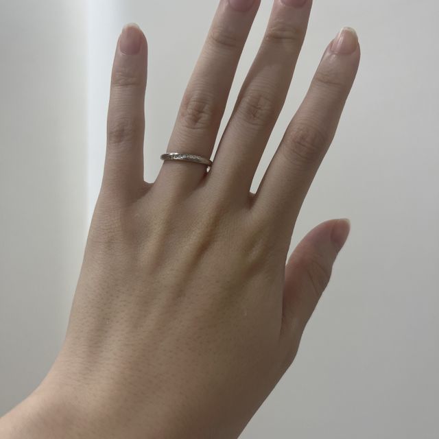 【出雲結(いずもゆい)の口コミ】 シンプルなデザインのなかに、2人の特別な意味が込められた指輪になってい…