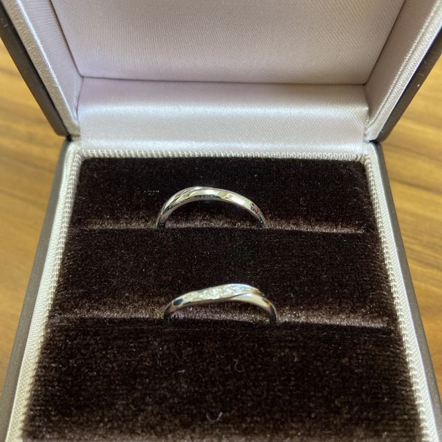 【アイプリモ(I-PRIMO)の口コミ】 シンプルな指輪を探していましたが、その中で一番デザインがよく、着け心…