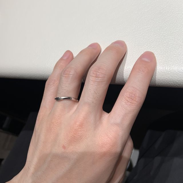 【エクセルコダイヤモンド(EXELCO DIAMOND)の口コミ】 結婚指輪は長くつけるものなので飽きのこないシンプルなデザインで探して…