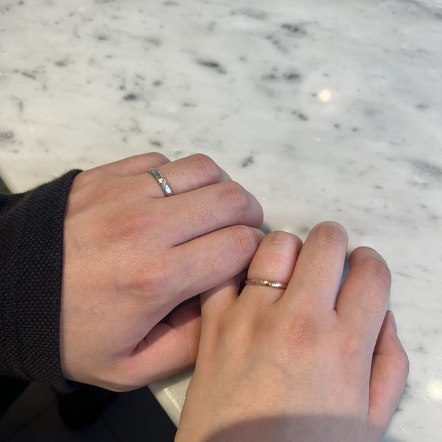 【One&Only(ワンアンドオンリー)の口コミ】 シンプルで同じものが存在しないという良さ。
着け心地もよく、普段使いし…