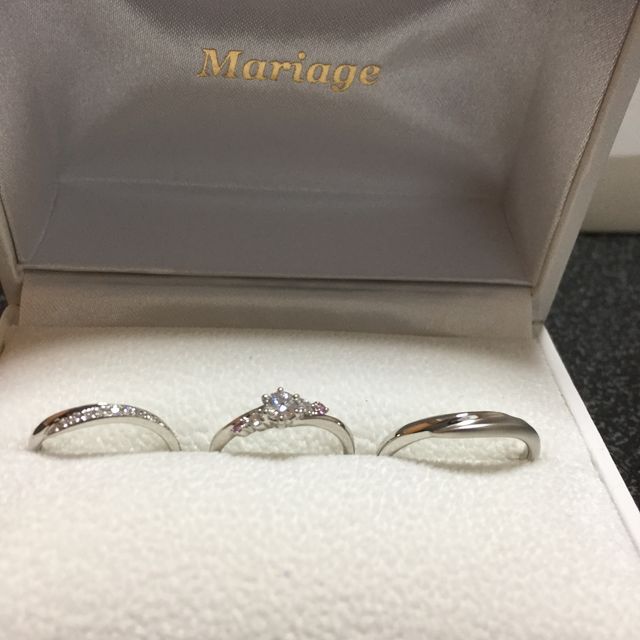【Mariage ent(マリアージュエント)の口コミ】 デザインと質感が良く、また指輪に込められた意味や女性側への配慮がされ…