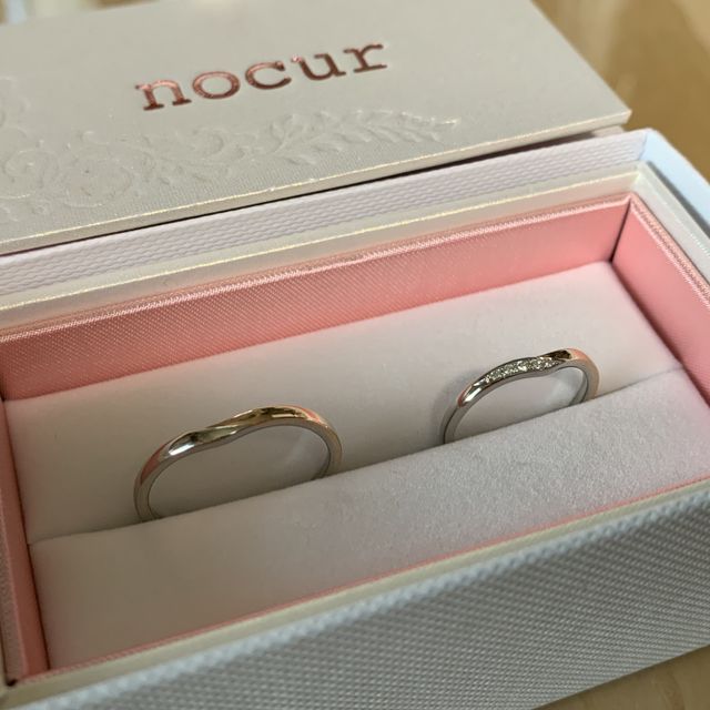 【nocur(ノクル)の口コミ】 シンプルなデザインですが、PtとPGのコンビで地味すぎず良いと思います。
…