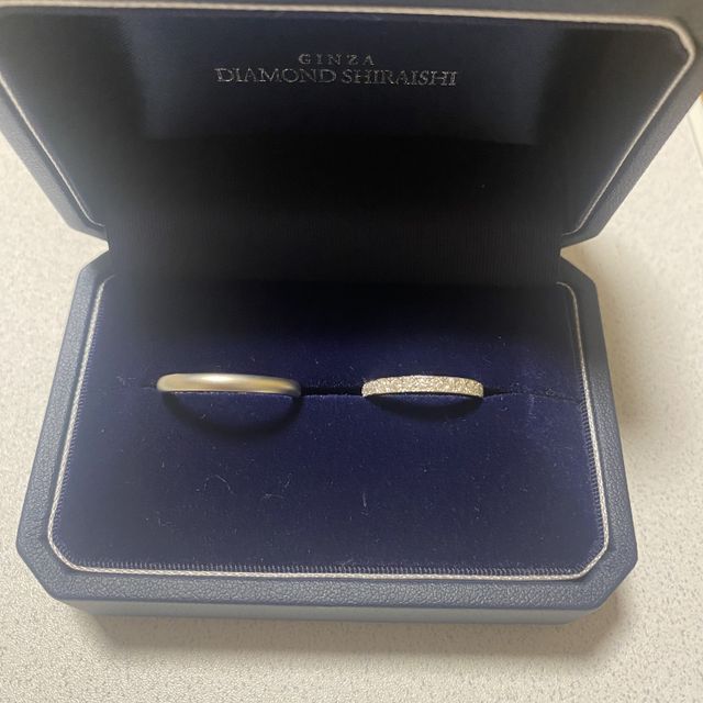 【銀座ダイヤモンドシライシの口コミ】 ダイヤがとても綺麗です。たくさんダイヤが入っていてもギラギラせず指に…